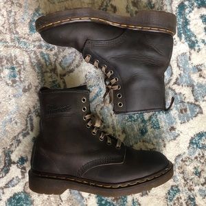 Vintage Made In England Brown Dr Marten 8-eye Sz7